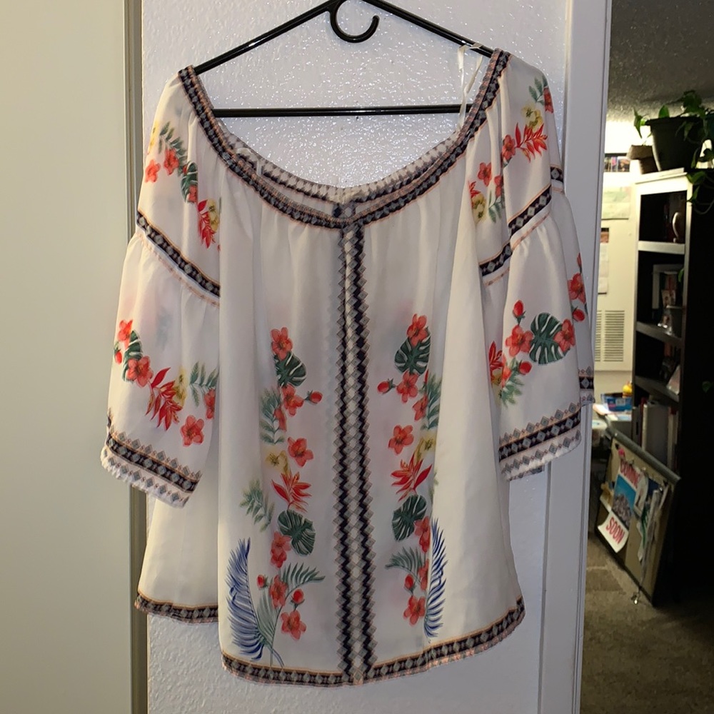 Peasant top with loose sleeves - size 1XL tropical print